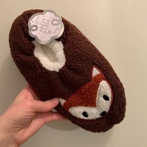 Fuzzy Babba Fox Slippers size 7.5-9